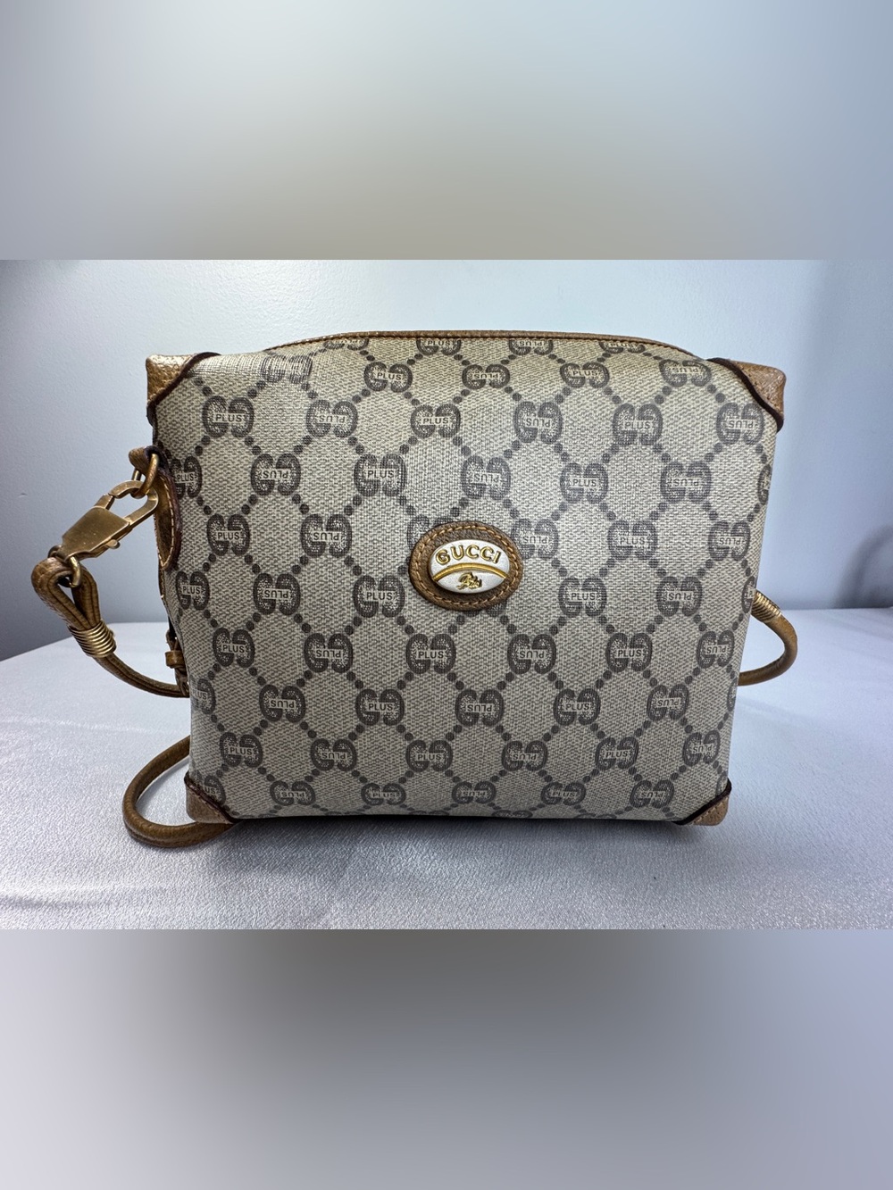 Gucci Plus Vintage Beige/Brown Monogram Logo Crossbody Bag with COA